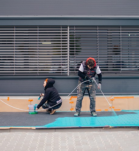 Reference: Mural na chodníku před novým sídlem MAPEI