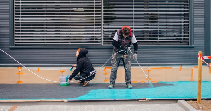 Reference: Mural na chodníku před novým sídlem MAPEI